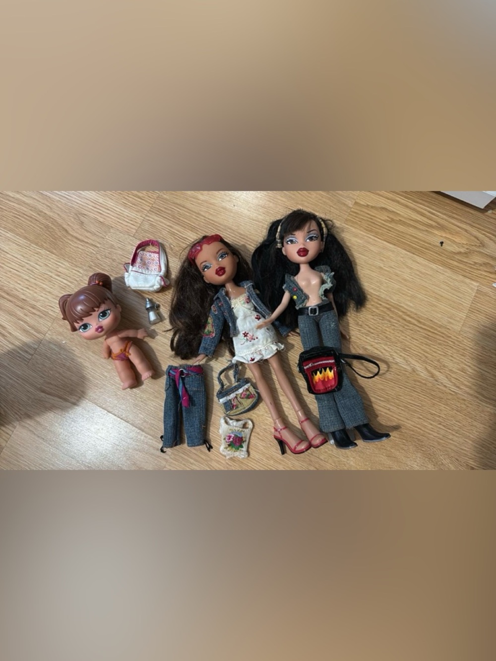 RESERVED FOR MELAYNE - Various dolls